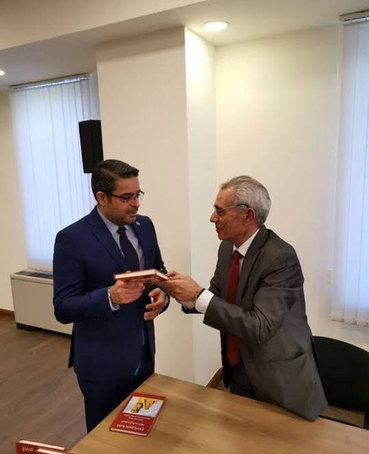 في يريفان.. حفل توقيع كتاب السفير السابق لأرمينيا في سورية (قضية ناغورني كاراباغ – الجرح النازف)