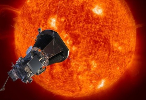 هل نجت الأرض من انفجار مغناطيسي هائل على سطح الشمس؟

