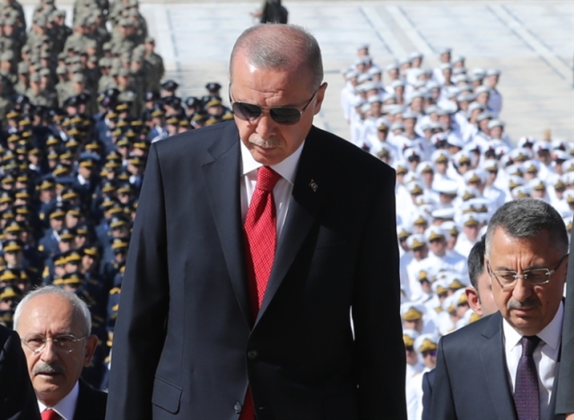 تركيا..الصراع الداخلي يحتدم: تهديدات وعزل واتهامات