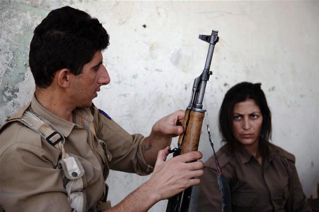 تعرفوا بالصور على نساء البيشمركة في مواجهة «داعش»