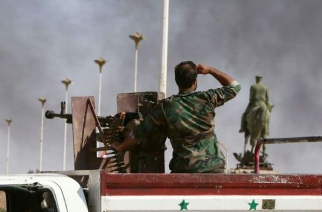 الجيش السوري يحكم الحصار على الأحياء الشرقية لحلب