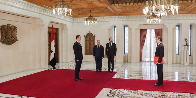 الرئيس الأسد يتقبل أوراق اعتماد سفيرين مفوضين وفوق العادة للصين وكوبا لدى سورية