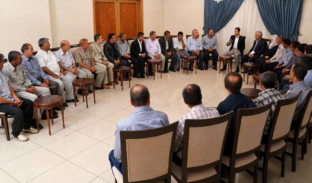 الرئيس الأسد يستقبل عمال شركة إسمنت الرستن