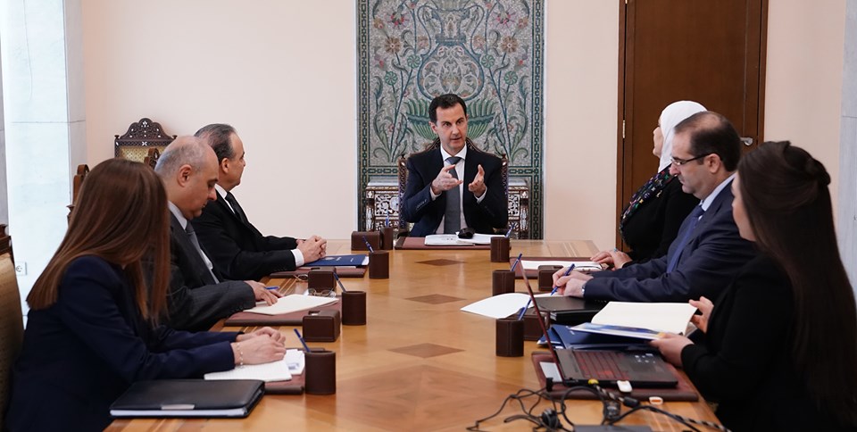 الرئيس الأسد يجتمع بفريق المشروع الوطني للإصلاح الإداري ويؤكد على ضرورة تحديد أولويات العمل فيه بشكل أدق خلال الفترة المقبلة