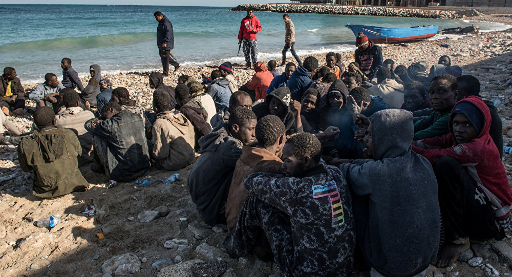 مصرع أكثر من 30 مهاجراً وإنقاذ 200 آخرين قبالة الشواطئ الليبية