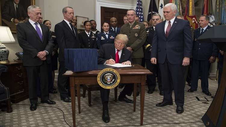 ترامب يوقع أكبر ميزانية عسكرية للولايات المتحدة