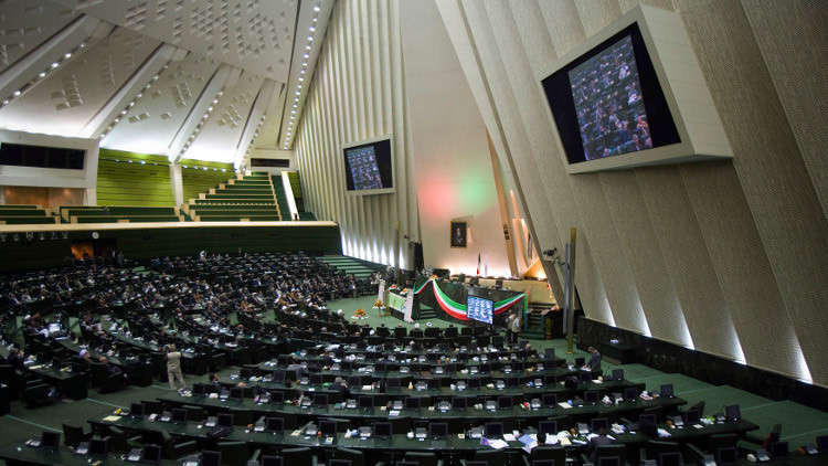 السماح للأقليات الدينية في إيران بالترشح للانتخابات البلدية