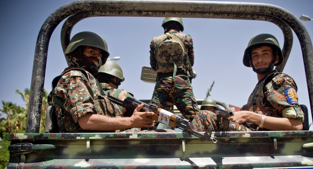 معارك عنيفة بين أنصار الله وقوات هادي وهجوم للجيش السعودي في جيزان