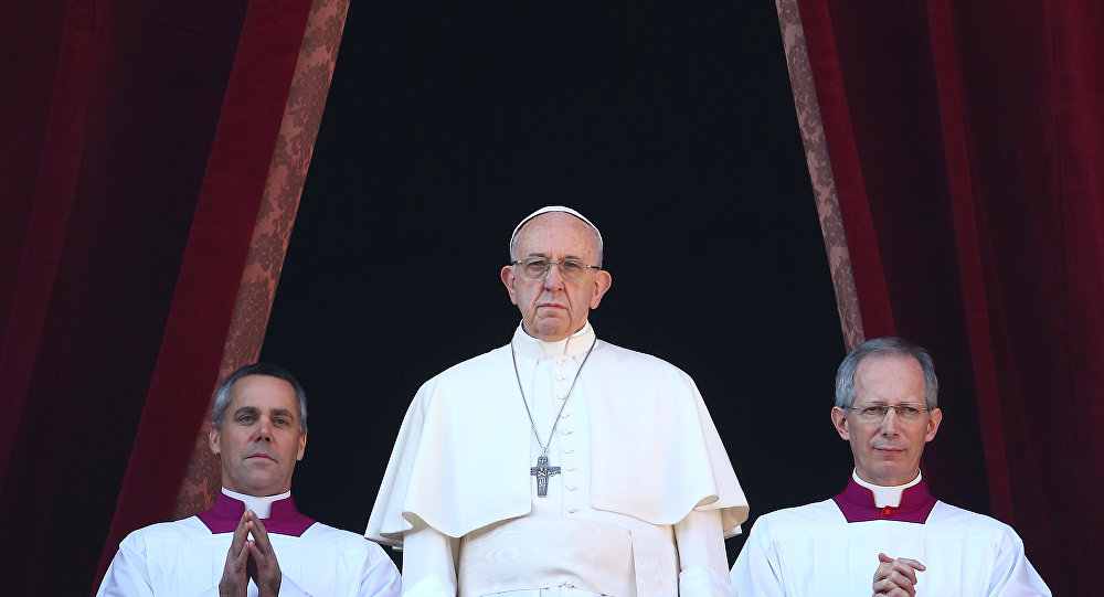 البابا فرنسيس ينتقد قرار ترامب في رسالة عيد الميلاد