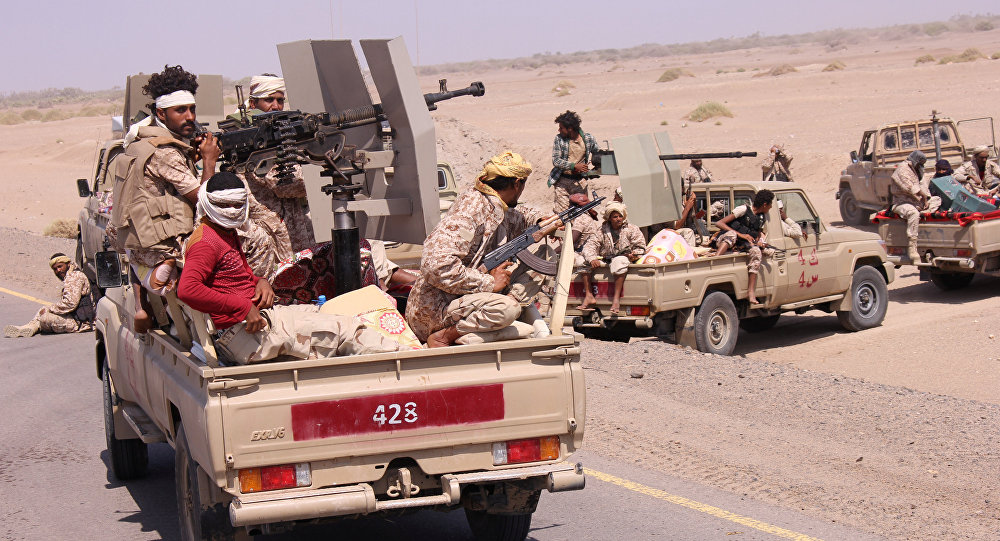 قوات هادي تسيطر على مناطق حدودية مع السعودية