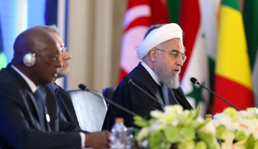 روحاني: القوى الأجنبية تدعم سباق التسلح في المنطقة لتزيد الخلافات والفتن