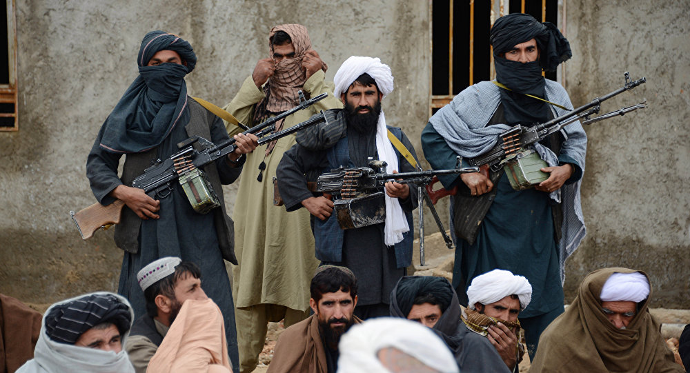 زعيم طالبان يسعى لإحياء محادثات السلام