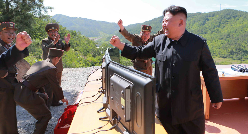 زعيم كوريا الشمالية فخور بتحقيق "الحلم النووي"