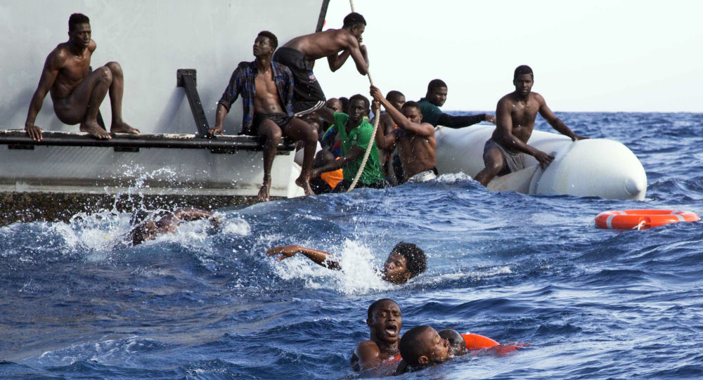 إنقاذ 86 مهاجراً غير شرعي في ليبيا