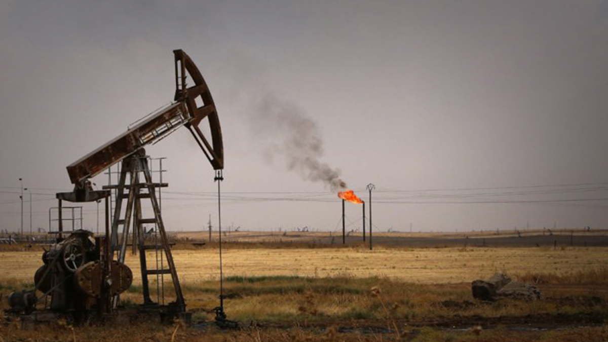 وزير النفط الروسي: شركاتنا ستشارك بإعادة تأهيل حقول النفط في سورية