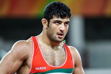 إيقاف مصارع إيراني بعدما تعمد الخسارة لتجنب مواجهة لاعب إسرائيلي
