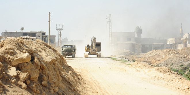الجيش يتقدم بعملياته لاجتثاث الإرهاب على محور مسرابا ومزارع افتريس في الغوطة ويعثر على أسلحة وذخائر بريف دير الزور