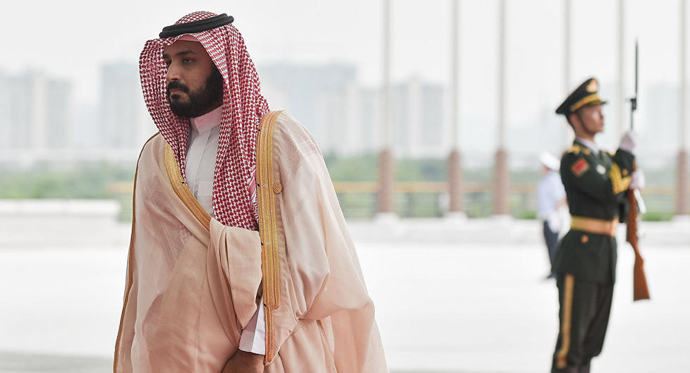 تصريحات ولي العهد السعودي بشأن تطوير قنبلة نووية تقفز بأسعار النفط لأعلى مستوى في أكثر من أسبوعين
