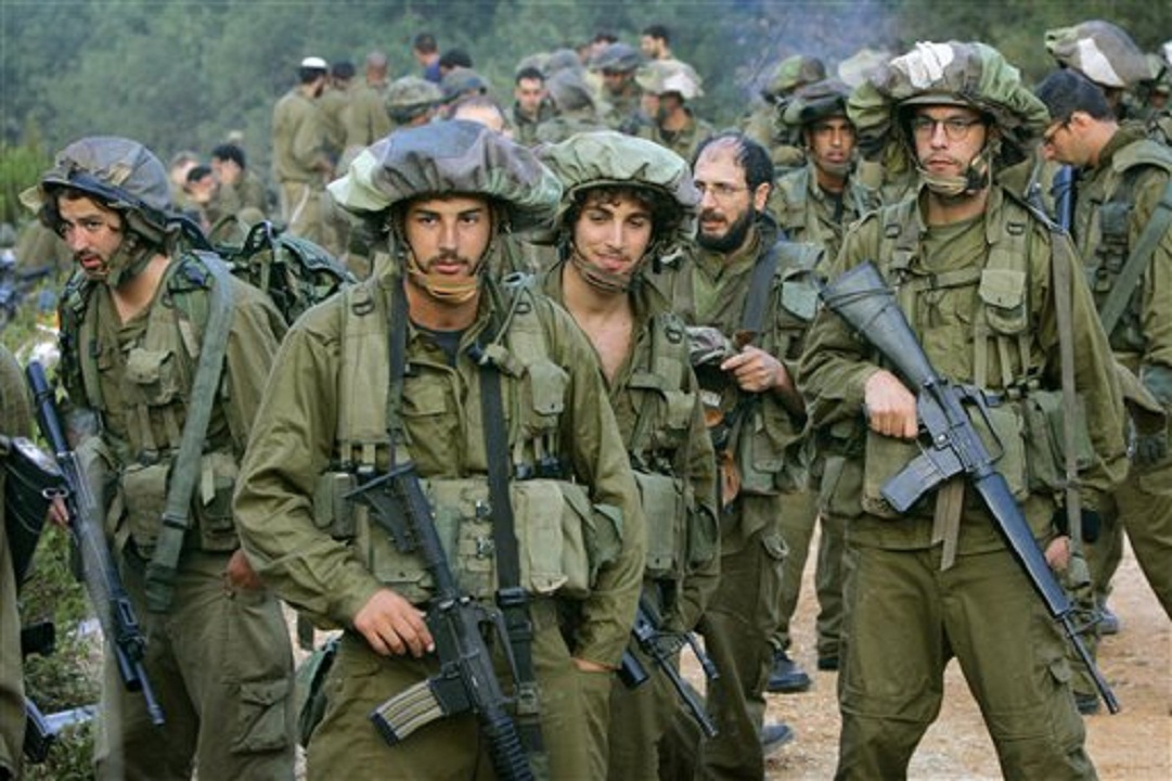 الجيش الإسرائيلي يعزز قواته على حدود غزة والضفة الغربية