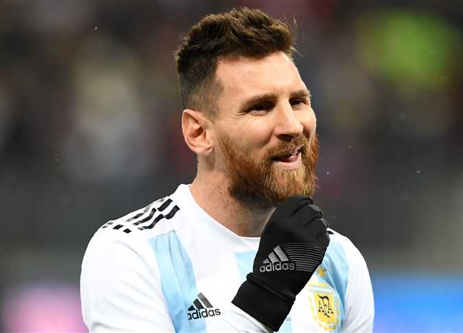 منتخب الأرجنتين يفقد جهود ميسي أمام إسبانيا