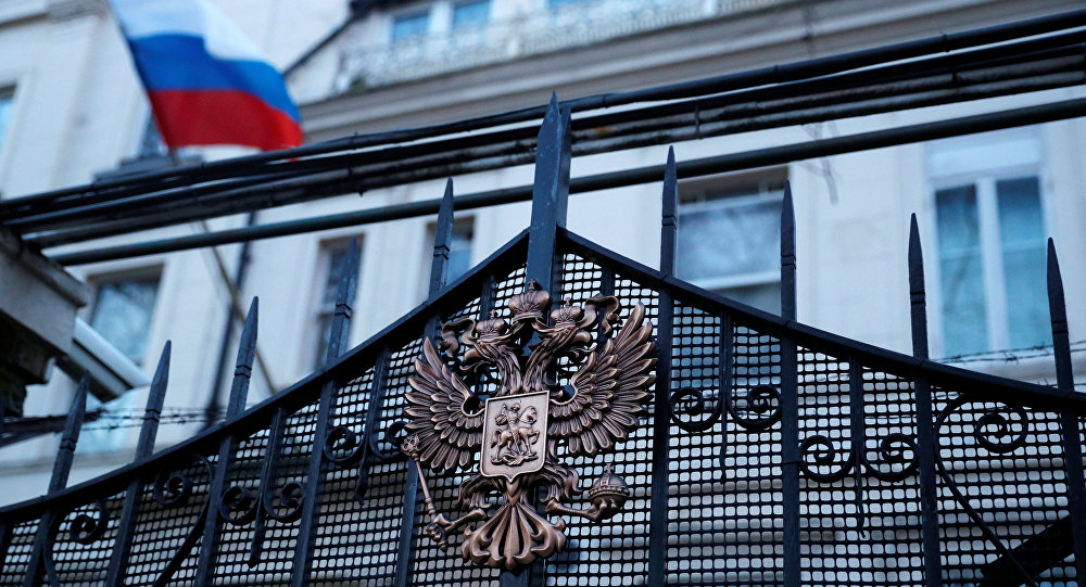 السفارة الروسية تحذر رعاياها من السفر إلى بريطانيا مخافة الاعتقال