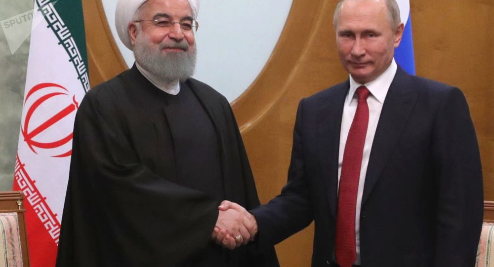 روحاني يشيد خلال لقائه بوتين بالتعاون الجيد بين البلدين