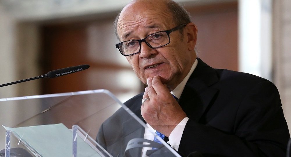 فرنسا تعترف بضرورة الحوار بين الأطراف السورية ومعهم الحكومة الشرعية