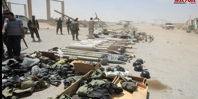 صواريخ أمريكية وكميات كبيرة من الأسلحة والذخائر داخل مقرات إرهابيي “جيش الإسلام” ببلدة الضمير