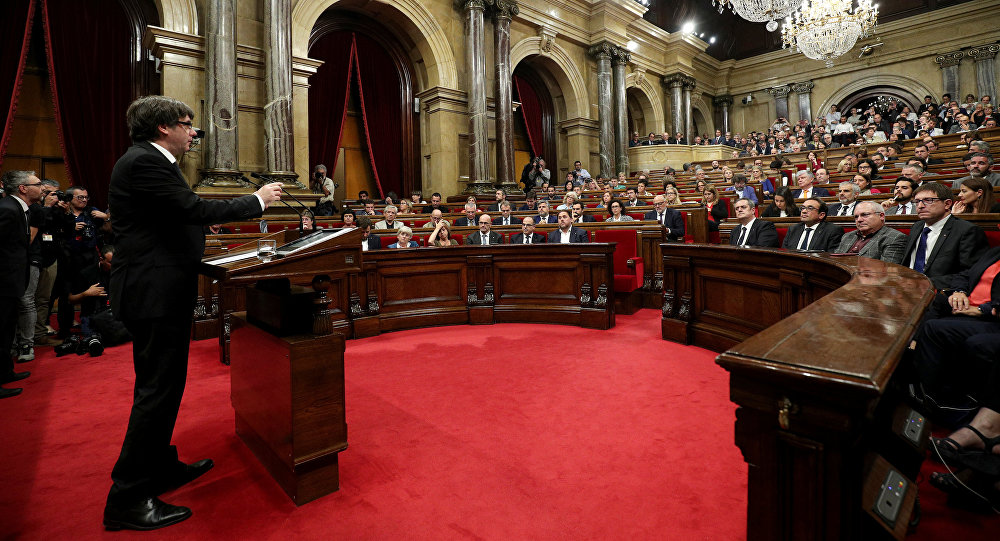 إسبانيا ترفض طلب الكفالة من نصف الأعضاء الكتالونيين المحجوزين