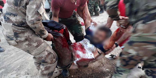إصابة 22 مدنياً في اعتداءات لإرهابيي “داعش” بالقذائف على دوار البطيخة عند أطراف مخيم اليرموك