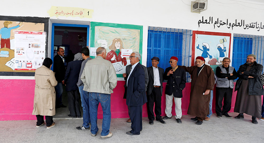 بعد فوزه بالانتخابات البلدية... تونسيون يتوقعون اكتساح "النهضة" في "الرئاسية" و"التشريعية"