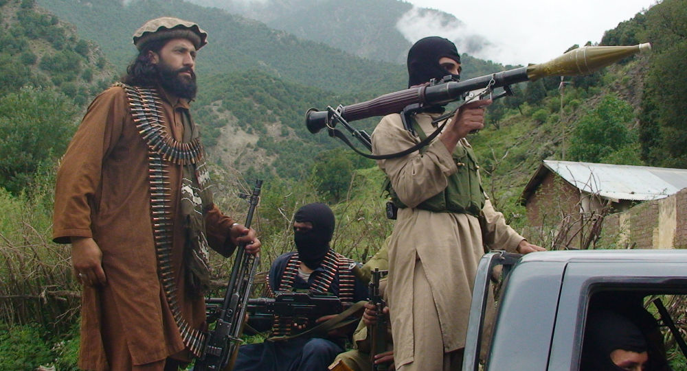 طالبان تسقط مروحية للقوات الأفغانية في ولاية هلمند