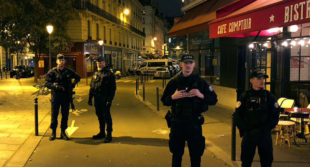 وزير الداخلية الفرنسي يعقد اجتماعا طارئا مع ممثلي الخدمات الخاصة ووحدات مكافحة الإرهاب