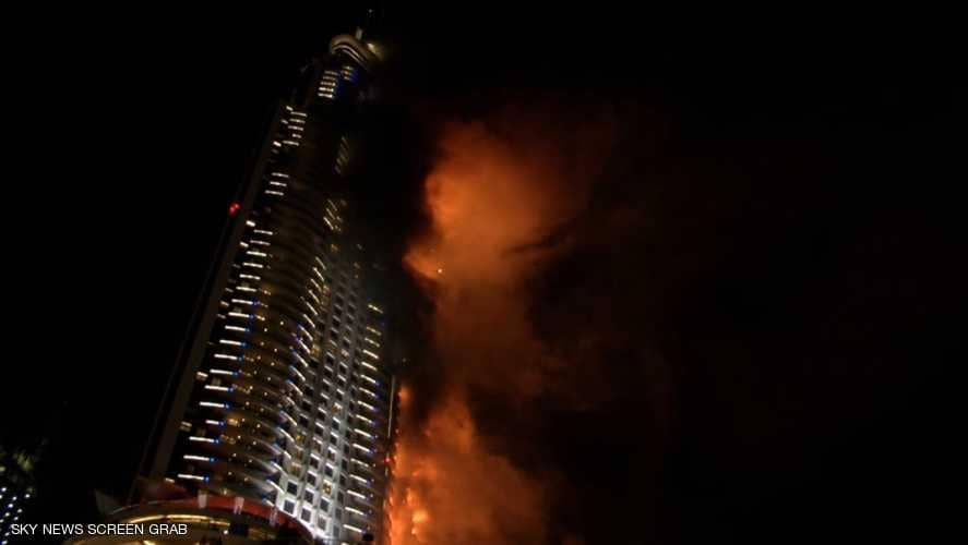 اندلاع حريق ضخم في برج بدبي
