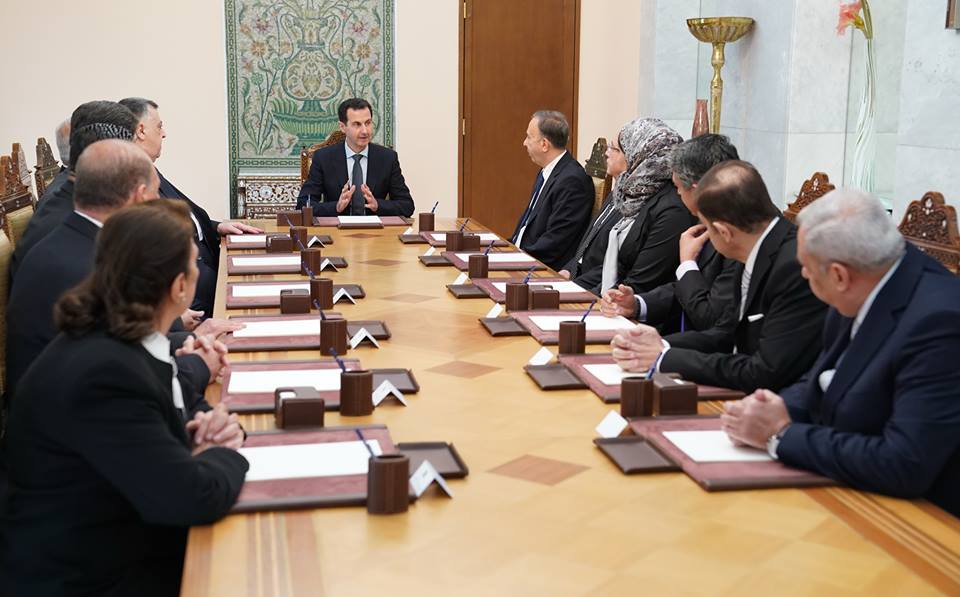 أمام الرئيس الأسد رئيس وأعضاء المحكمة الدستورية العليا يؤدون اليمين الدستورية