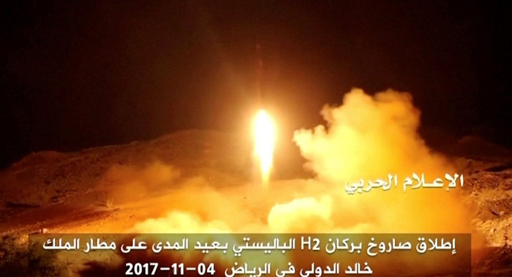 "أنصار الله" تطلق صاروخا باليستيا على خزانات "أرامكو" في جيزان