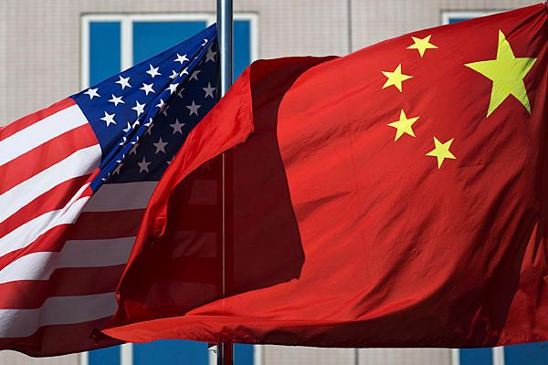 أمريكا والصين تسعيان لتجنب الحرب التجارية