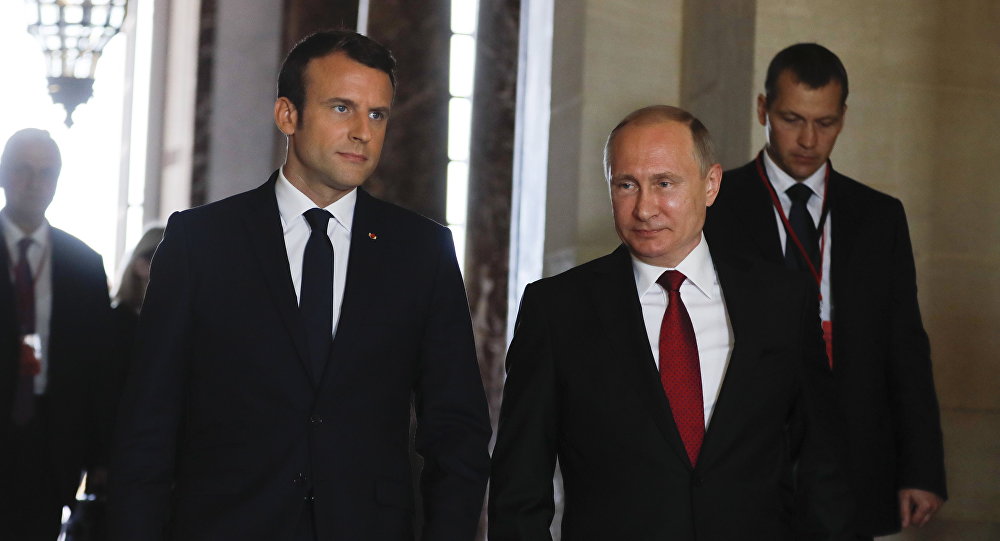 الكرملين: الاتفاق النووي وسوريا وأوكرانيا محور مباحثات بوتين وماكرون في بطرسبورغ