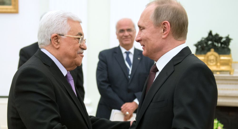 الكرملين: عباس يطلع بوتين على مخاطر نقل السفارة الأمريكية إلى القدس