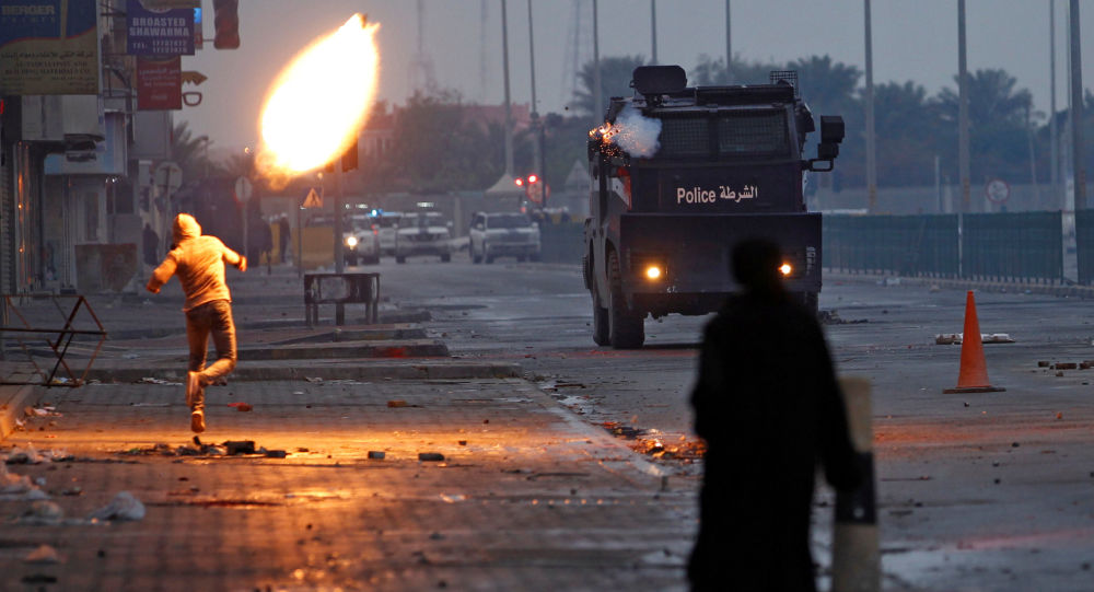 محكمة بحرينية تقضي بسجن 9 أشخاص بتهمة إحراق دورية شرطة