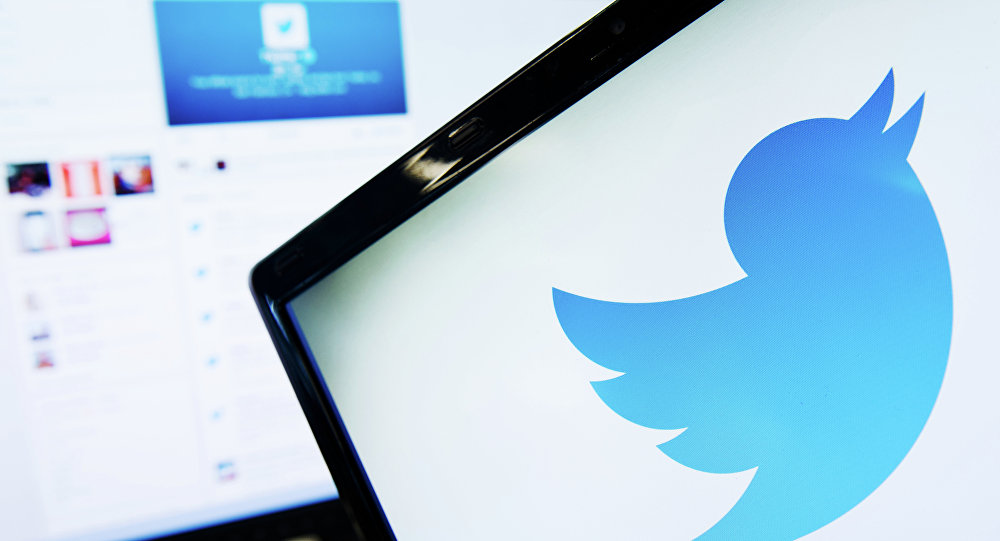 وزير إسرائيلي يهدد "تويتر"