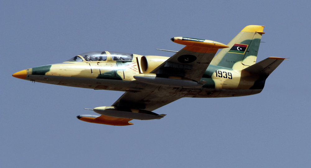 مقاتلات سلاح الجو الليبي تستهدف إرهابيين حاولوا الهجوم على منطقة الهلال النفطي