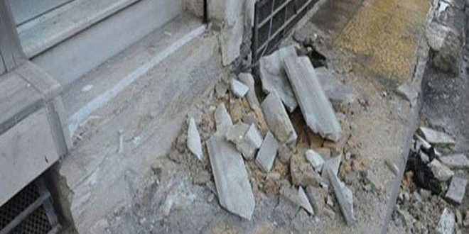 إصابة مدنيين اثنين وأضرار مادية جراء اعتداءات إرهابية بالقذائف على أحياء سكنية في درعا