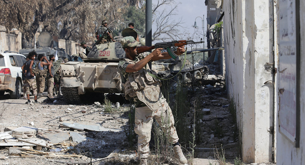 مقتل شخصين واختطاف اثنين آخرين بهجوم مسلح على حقل جنوب شرقي ليبيا