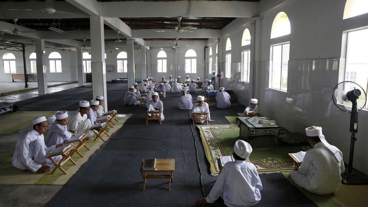 قائد الجيش الباكستاني ينتقد انتشار المدارس الدينية
