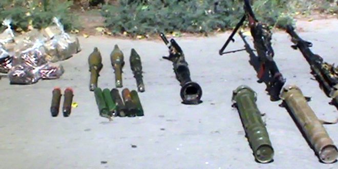الجهات المختصة تضبط أسلحة وذخائر من مخلفات الإرهابيين بريف حماة الجنوبي