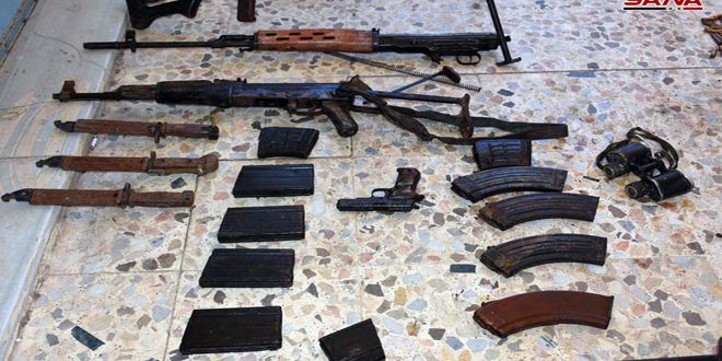 العثور على مستودع للأسلحة من مخلفات الإرهابيين بريف حماة الجنوبي يحتوي قنابل “إسرائيلية” الصنع