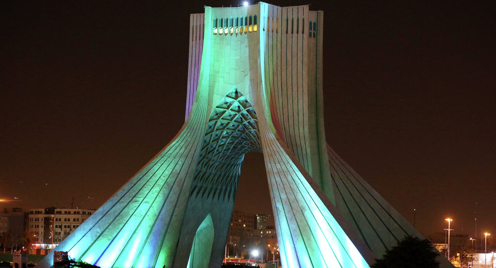طهران تدعو الدول الأوروبية للالتزام بحرية مبيعات النفط