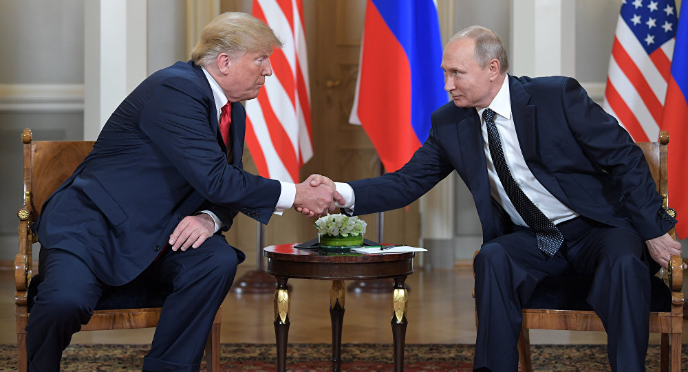 ترامب: العلاقات مع روسيا تحسنت بعد القمة مع بوتين