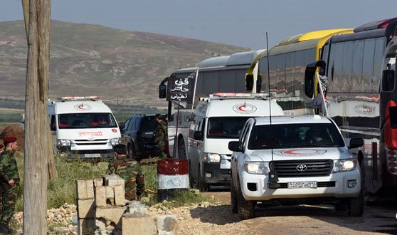 دخول 121 حافلة إلى بلدتي كفريا والفوعة بريف إدلب لإخراج الأهالي المحاصرين ونقلهم إلى حلب